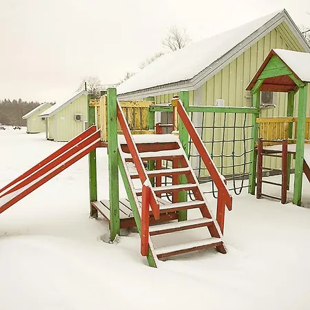 Valaste Puhkekuela 3*