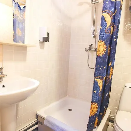 بيت ريفي Valaste Puhkekuela 3*