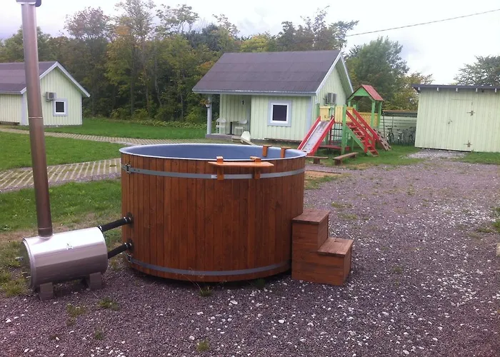 Valaste Puhkekuela Мини-отель Кохтла-Ярве