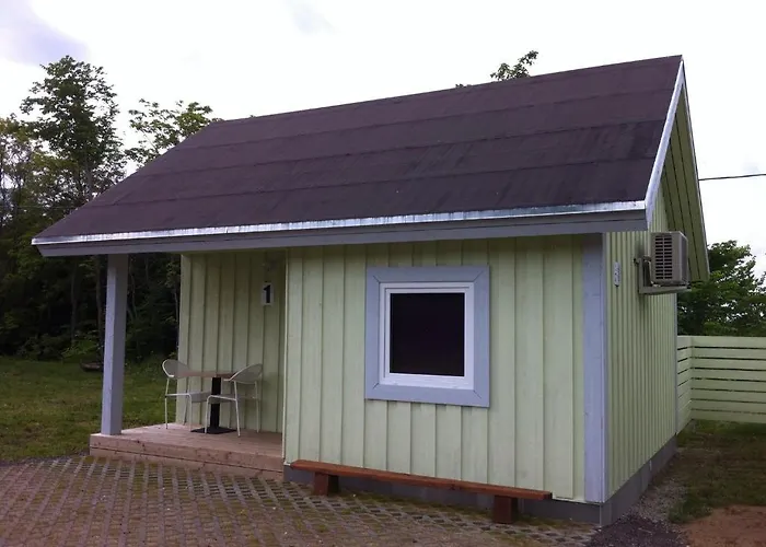 Valaste Puhkekuela Мини-отель 3*