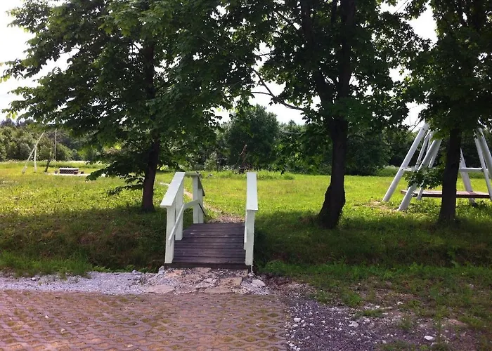 Valaste Puhkekuela Мини-отель Кохтла-Ярве